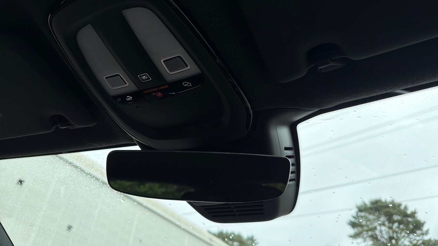 Used Volvo XC40 2023 for sale - 77930502: Photo 28