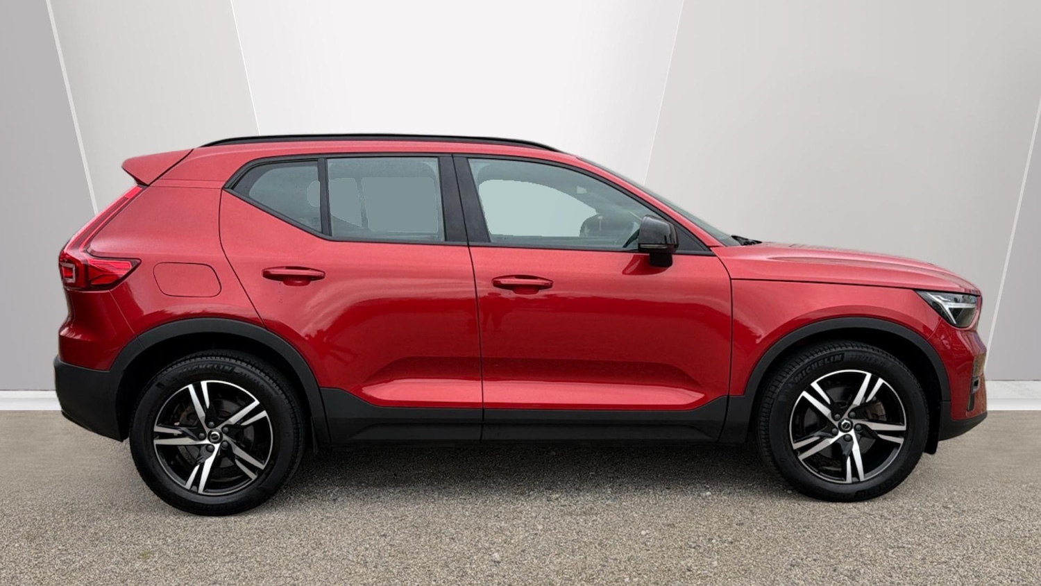 Used Volvo XC40 2023 for sale - 77930502: Photo 3