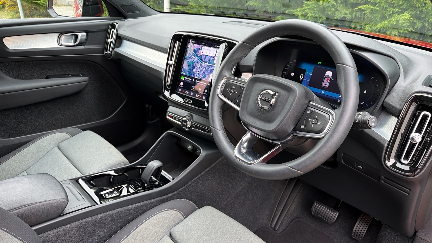 Used Volvo XC40 2023 for sale - 77930502: Photo 4