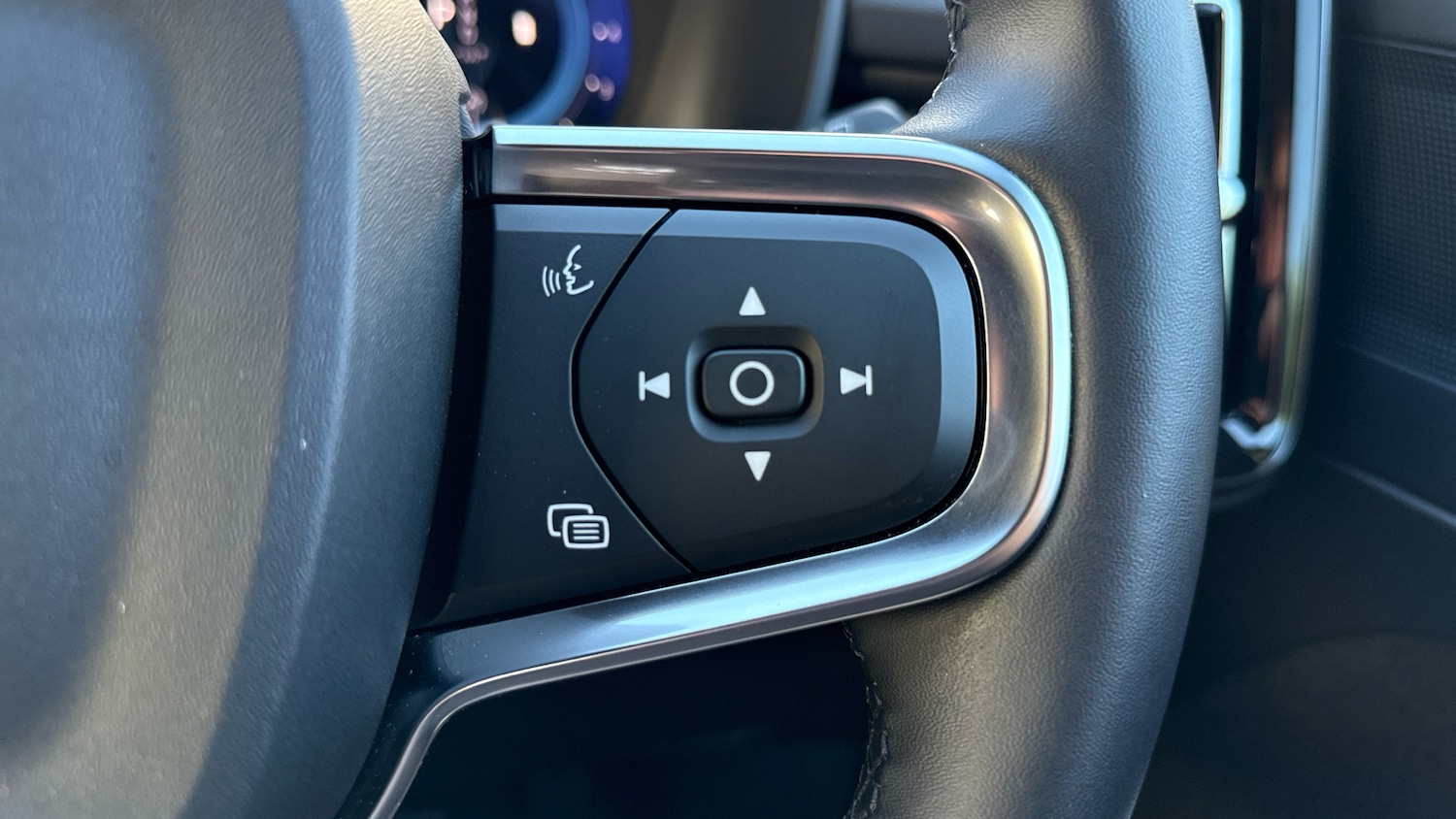 Used Volvo XC40 2024 for sale - 76653307: Photo 19