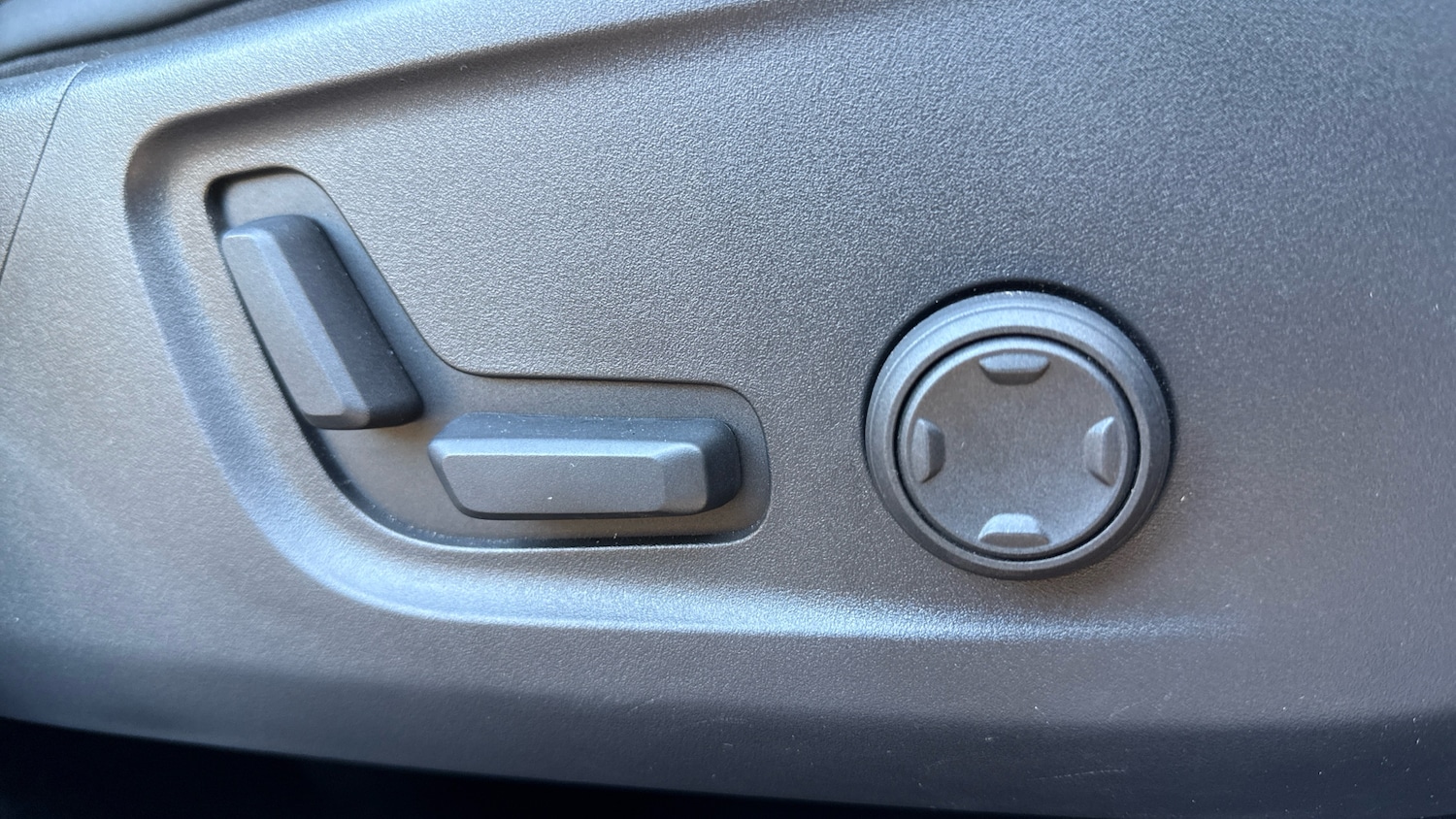 Used Volvo XC40 2024 for sale - 76653307: Photo 27