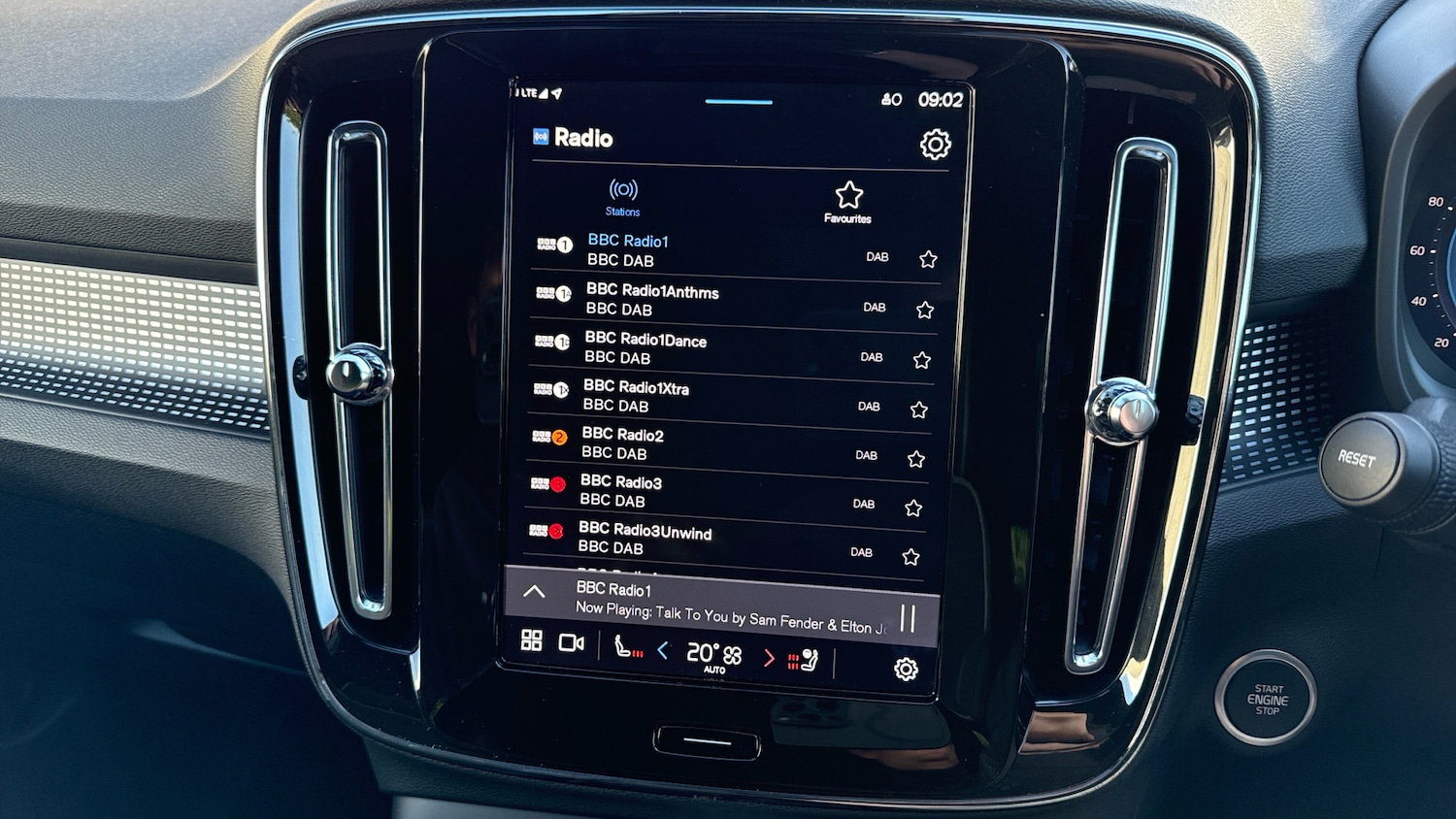 Used Volvo XC40 2024 for sale - 76653307: Photo 30