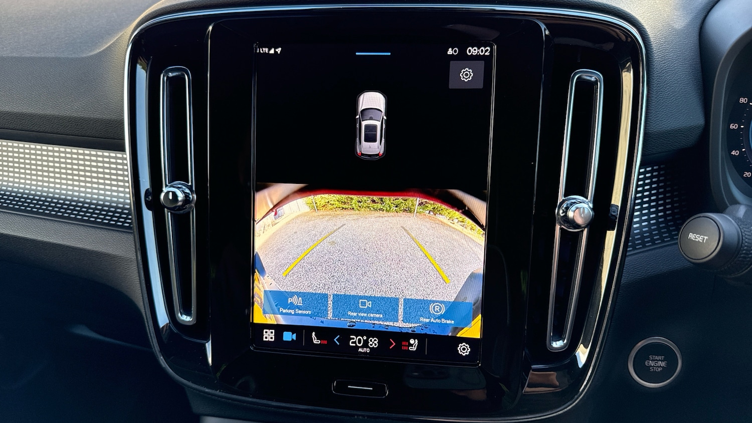 Used Volvo XC40 2024 for sale - 76653307: Photo 32