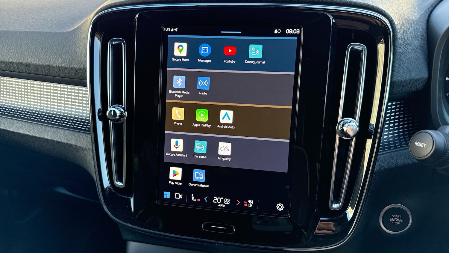 Used Volvo XC40 2024 for sale - 76653307: Photo 37