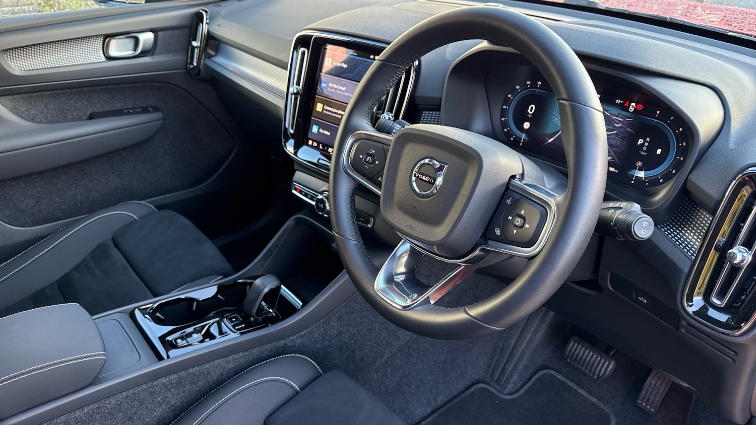 Used Volvo XC40 2024 for sale - 76653307: Photo 5