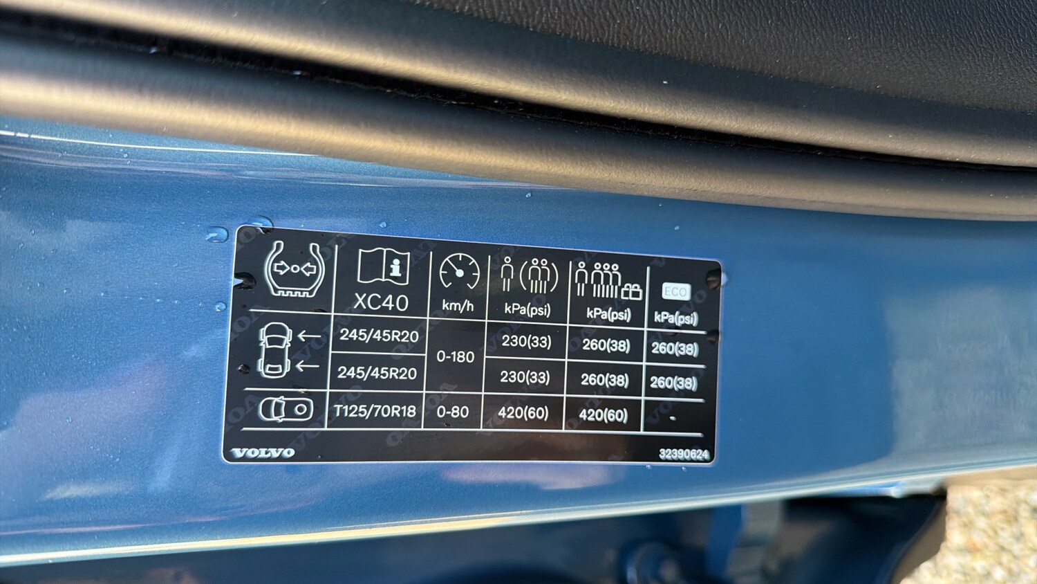 Used Volvo XC40 2024 for sale - 76653299: Photo 14