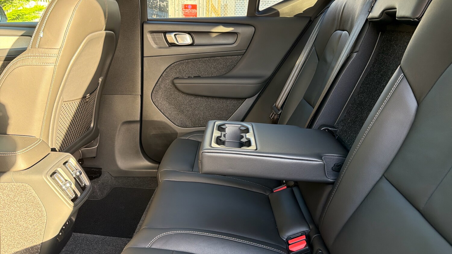 Used Volvo XC40 2024 for sale - 76653299: Photo 34