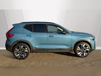 Used Volvo XC40 2024 for sale - 76653299: Photo
