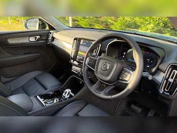 Used Volvo XC40 2024 for sale - 76653299: Photo