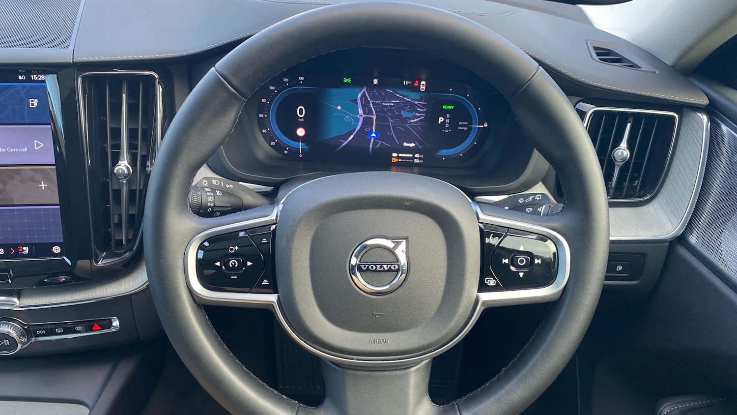 Used Volvo XC60 2025 for sale - 77375793: Photo 10