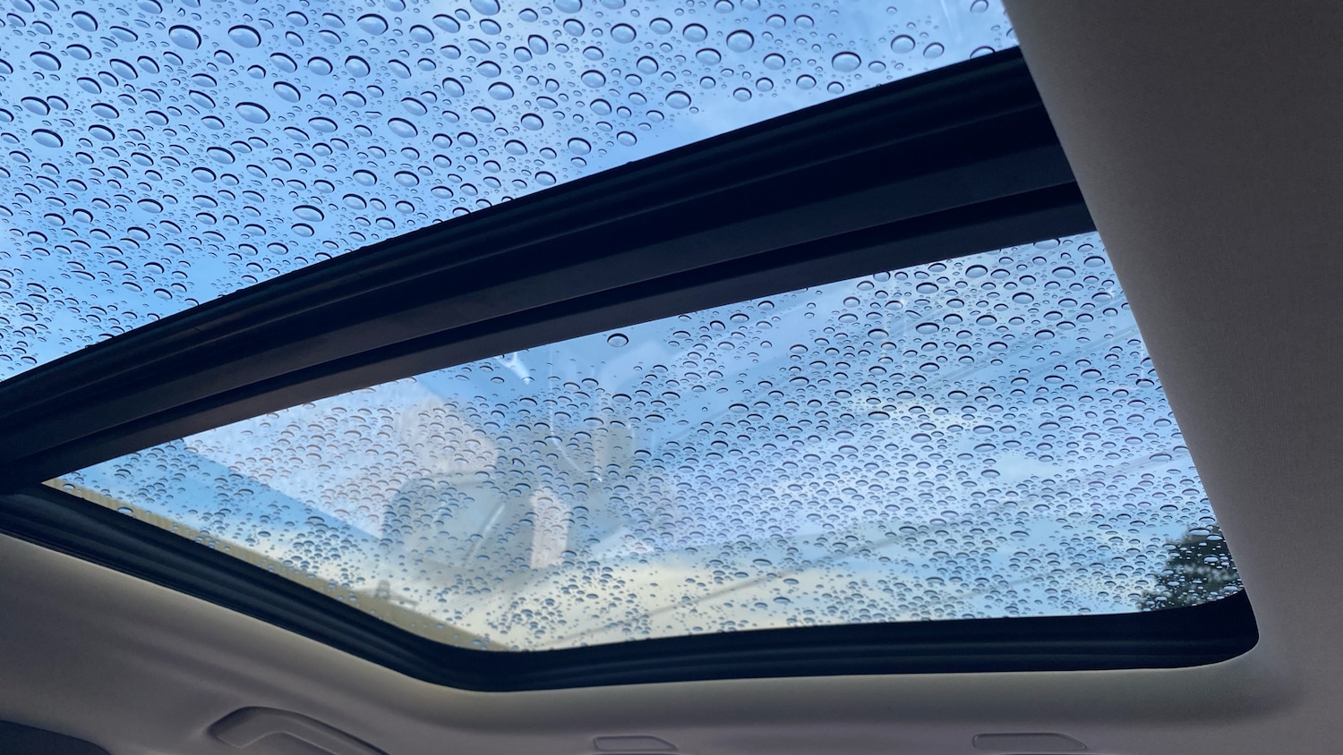 Used Volvo XC60 2025 for sale - 77375793: Photo 39