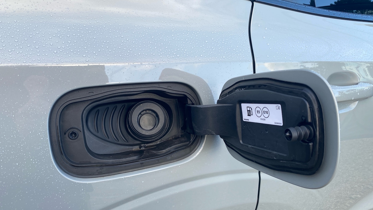 Used Volvo XC60 2025 for sale - 77375793: Photo 40