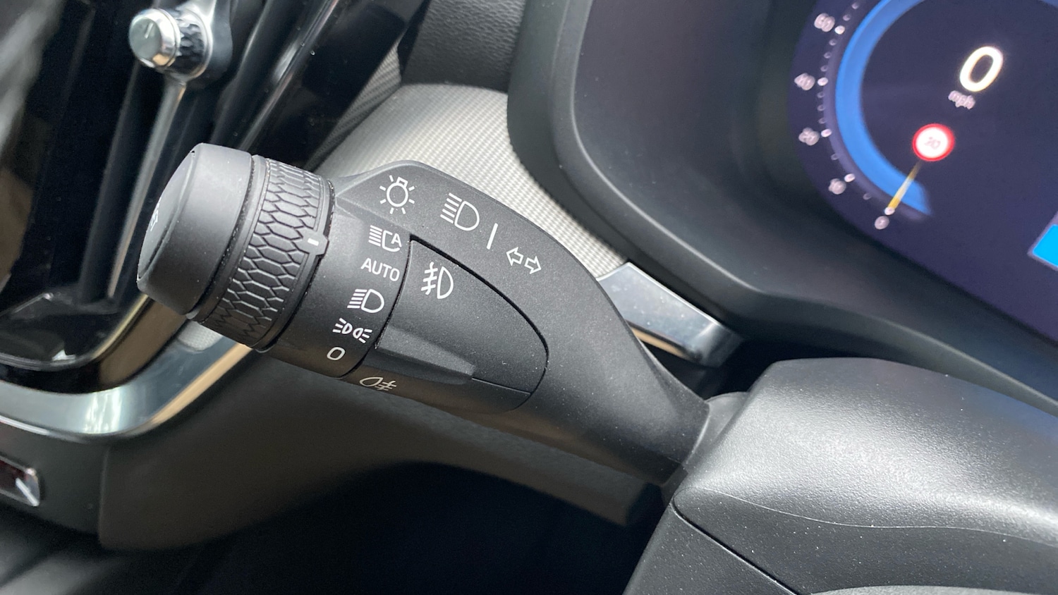 Used Volvo V60 2025 for sale - 77543516: Photo 19