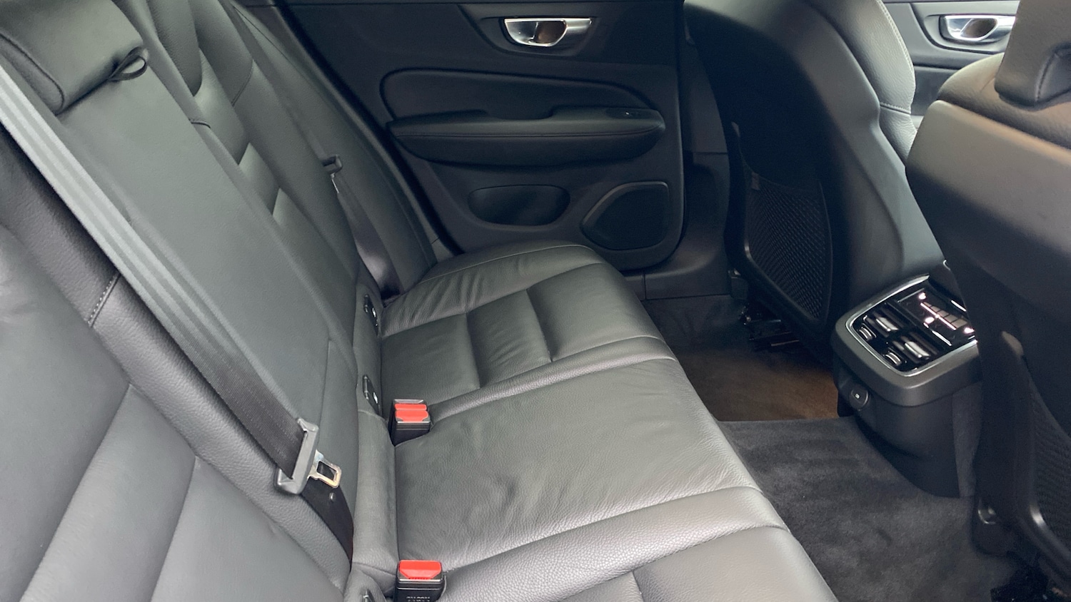 Used Volvo V60 2025 for sale - 77543516: Photo 31