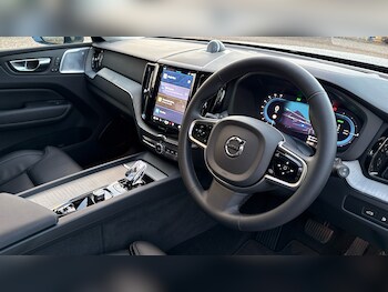 Used Volvo XC60 2024 for sale - 77044593: Photo