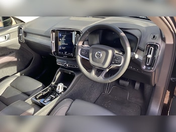 Used Volvo XC40 2021 for sale - 77283656: Photo