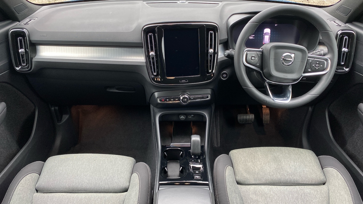 Used Volvo XC40 2023 for sale - 76653220: Photo 20