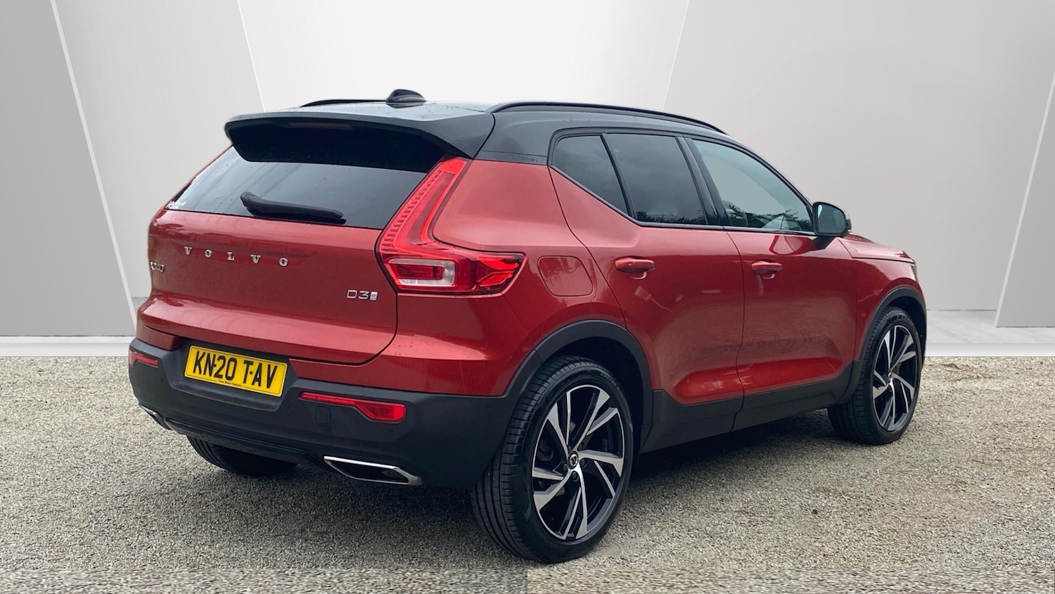Used Volvo XC40 2020 for sale - 77845186: Photo 2