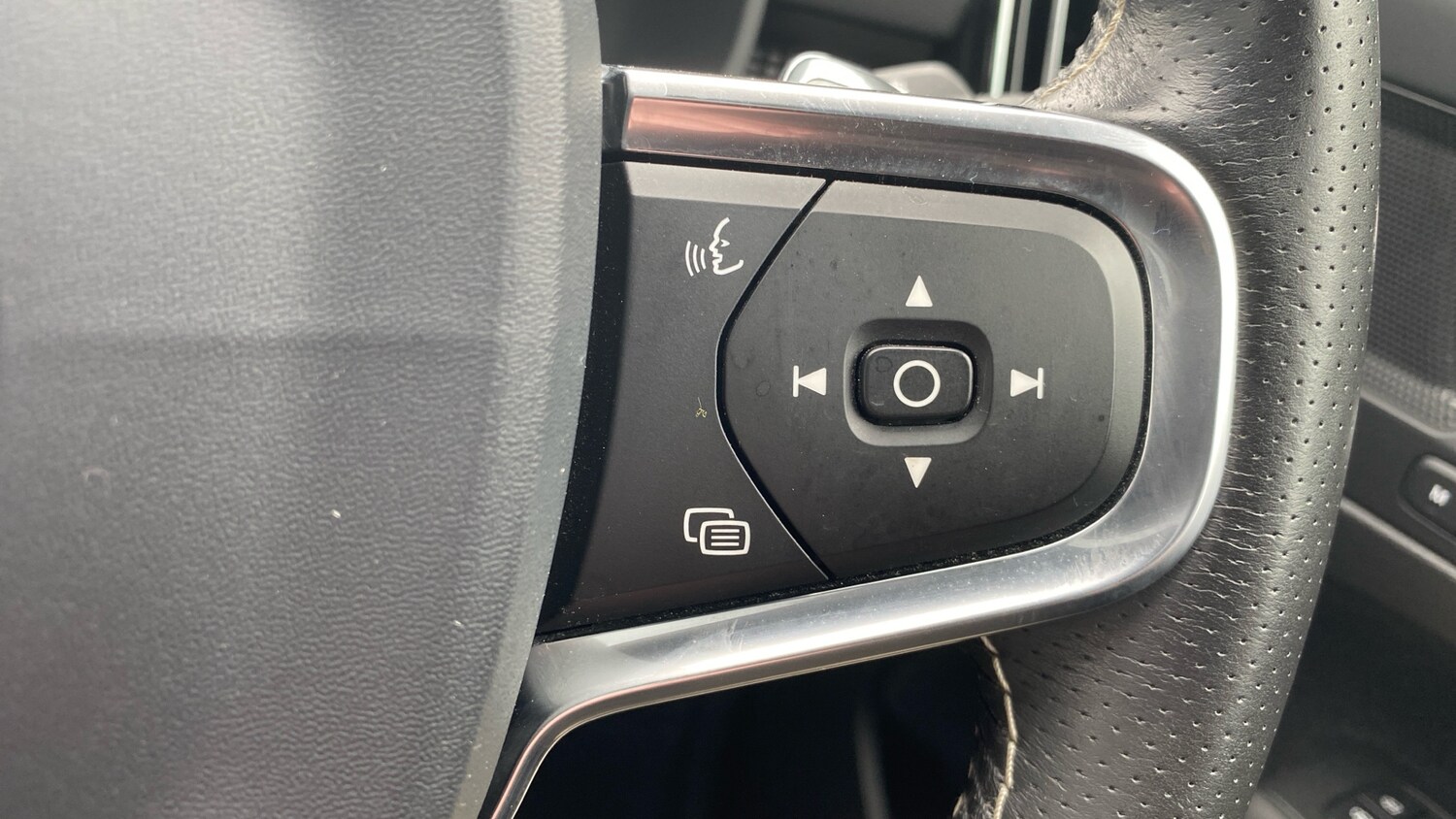 Used Volvo XC40 2020 for sale - 77845186: Photo 21