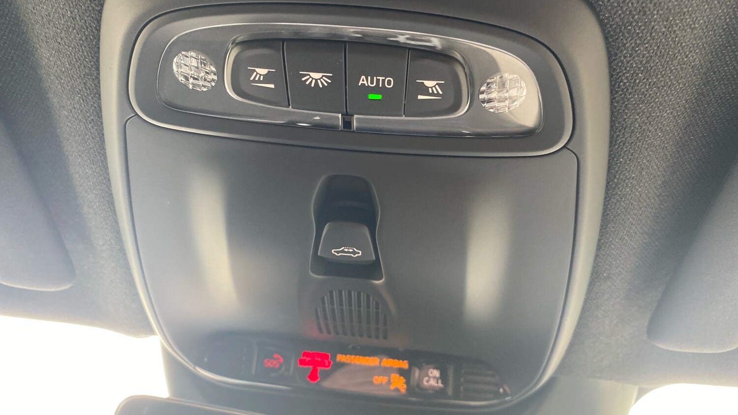 Used Volvo XC40 2020 for sale - 77845186: Photo 27