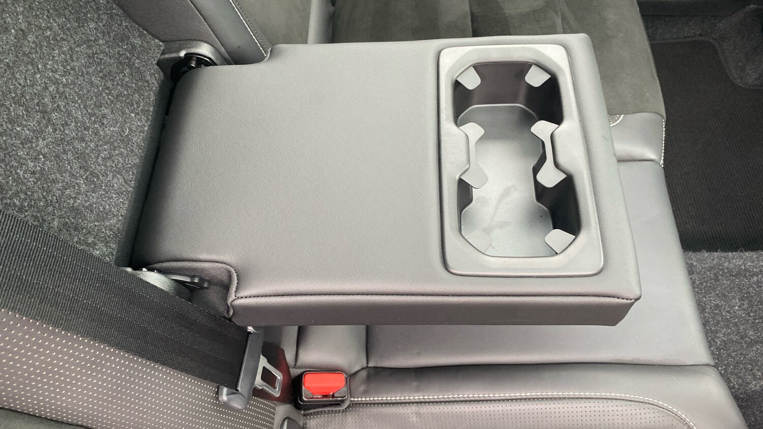 Used Volvo XC40 2020 for sale - 77845186: Photo 33