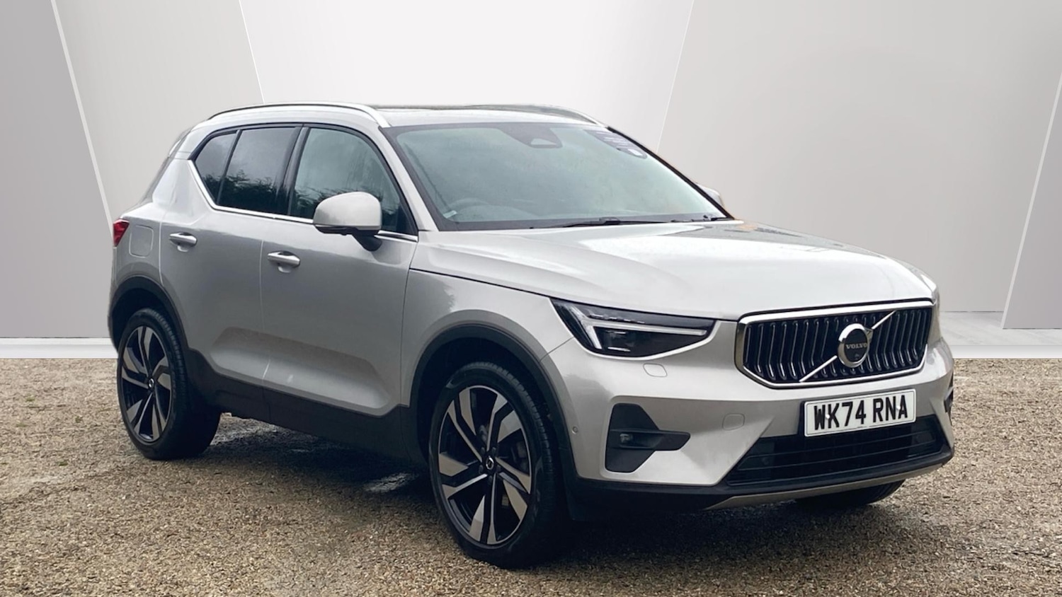 Used Volvo XC40 2024 for sale - 76653305: Photo 1