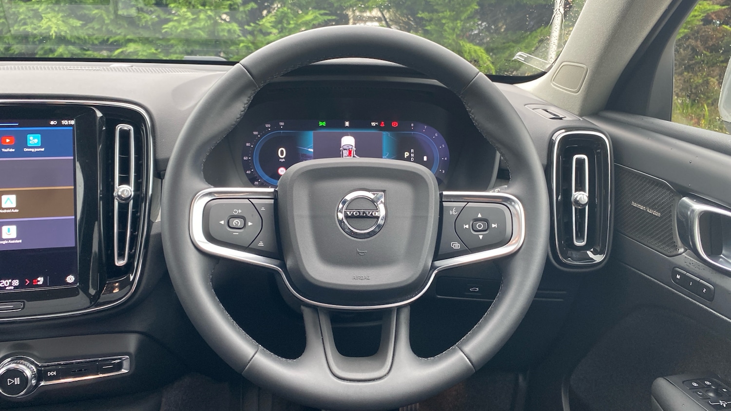 Used Volvo XC40 2024 for sale - 76653305: Photo 10