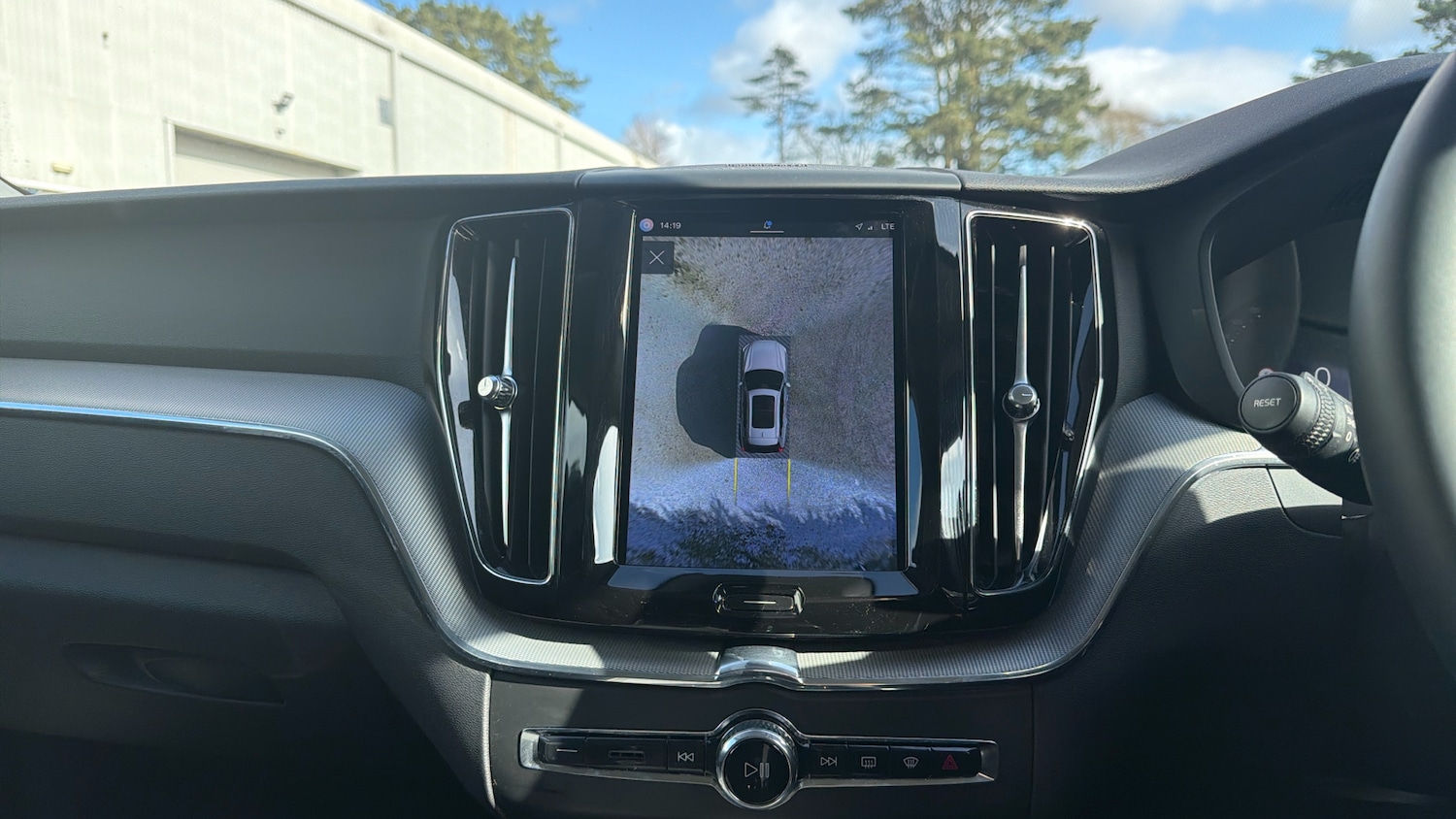 Used Volvo XC60 2023 for sale - 77845184: Photo 19