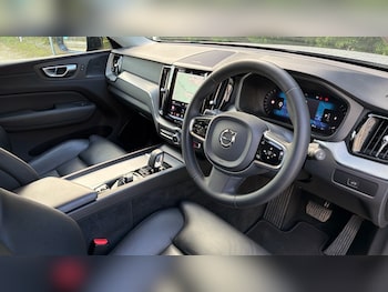 Used Volvo XC60 2023 for sale - 77845184: Photo