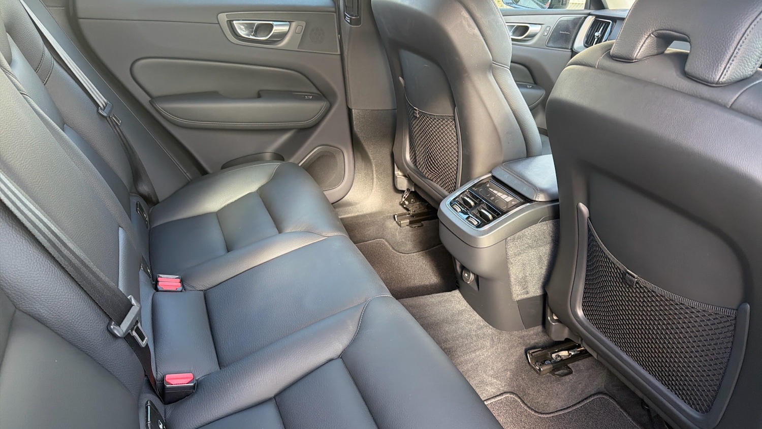 Used Volvo XC60 2023 for sale - 77845184: Photo 6