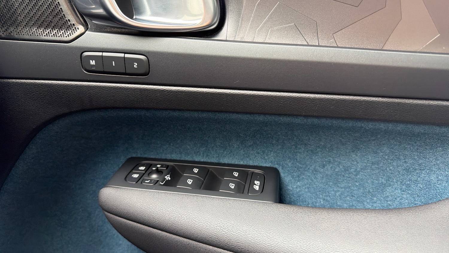 Used Volvo XC40 2022 for sale - 76653312: Photo 28