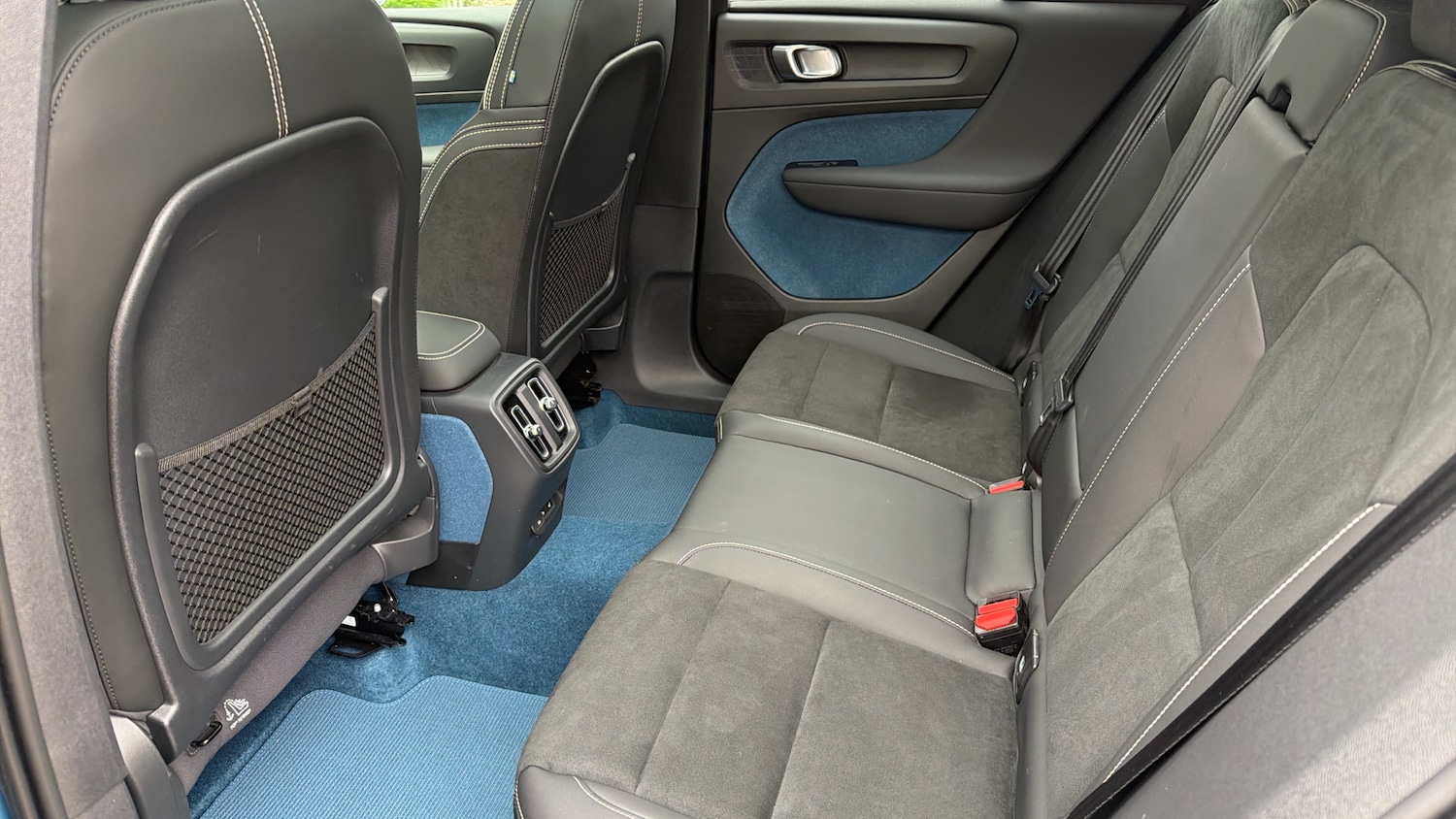 Used Volvo XC40 2022 for sale - 76653312: Photo 33