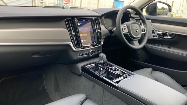 Used Volvo V90 2025 for sale - 75556068: Photo 4