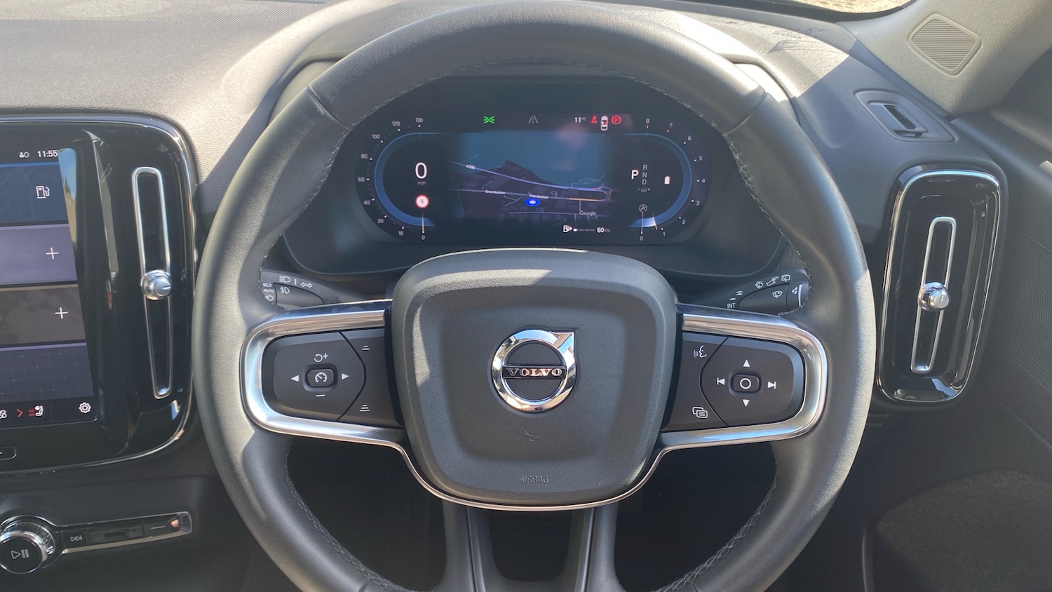 Used Volvo XC40 2023 for sale - 77901459: Photo 10