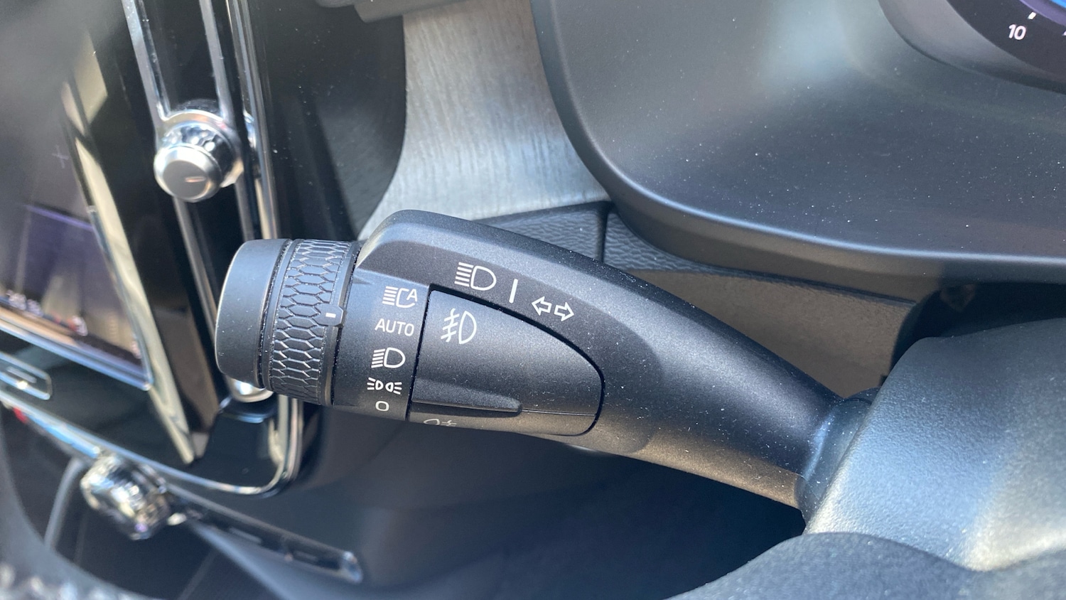 Used Volvo XC40 2023 for sale - 77901459: Photo 20