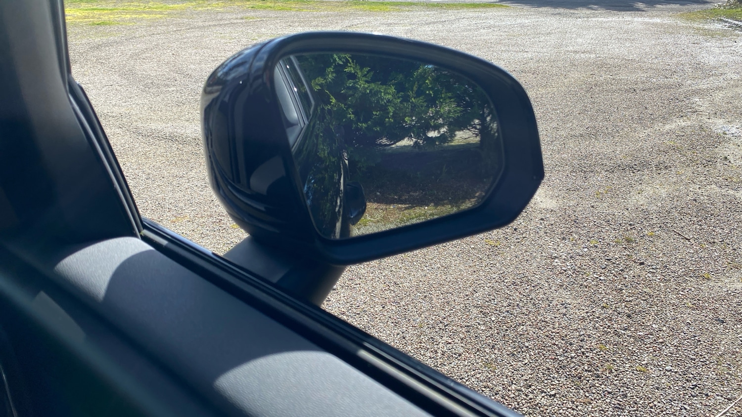 Used Volvo XC40 2023 for sale - 77901459: Photo 32