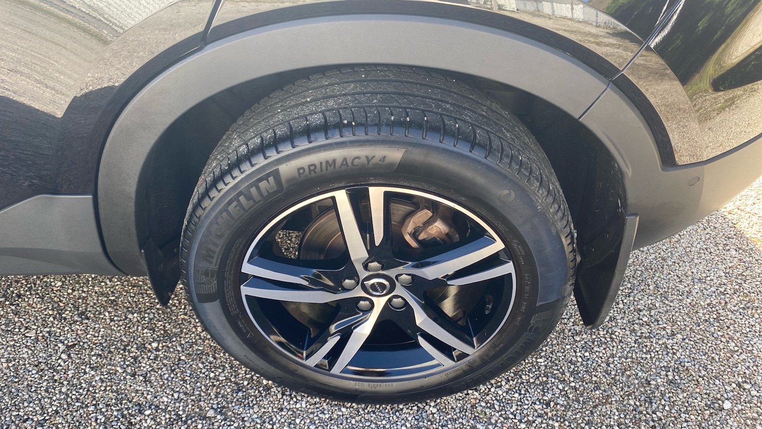 Used Volvo XC40 2023 for sale - 77901459: Photo 40