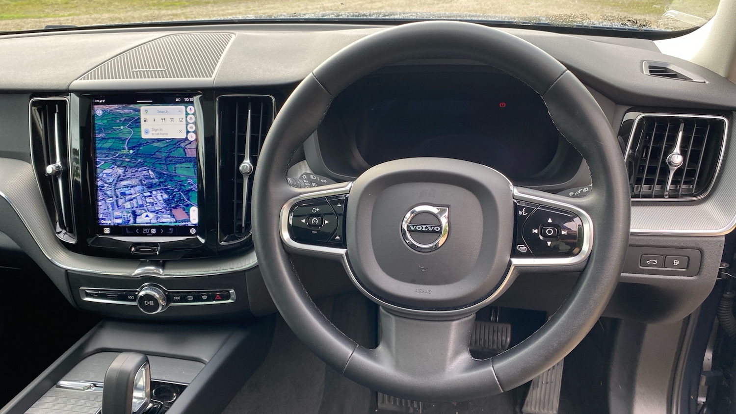 Used Volvo XC60 2023 for sale - 76653233: Photo 10