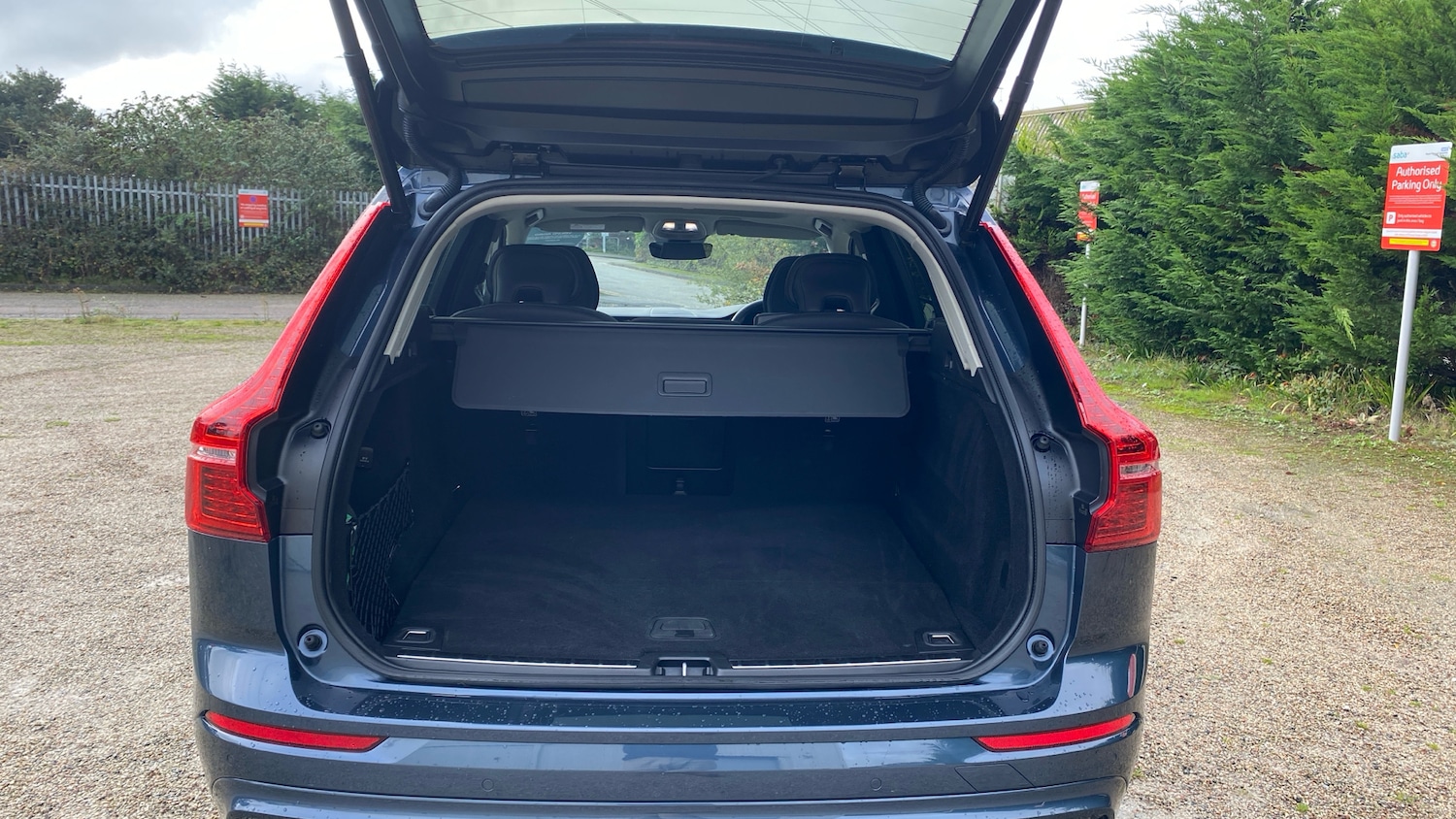 Used Volvo XC60 2023 for sale - 76653233: Photo 13