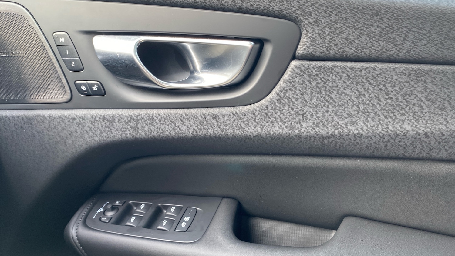 Used Volvo XC60 2023 for sale - 76653233: Photo 28