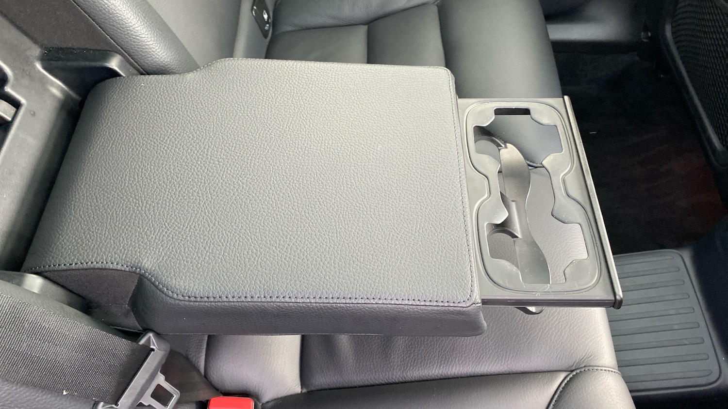 Used Volvo XC60 2023 for sale - 76653233: Photo 33