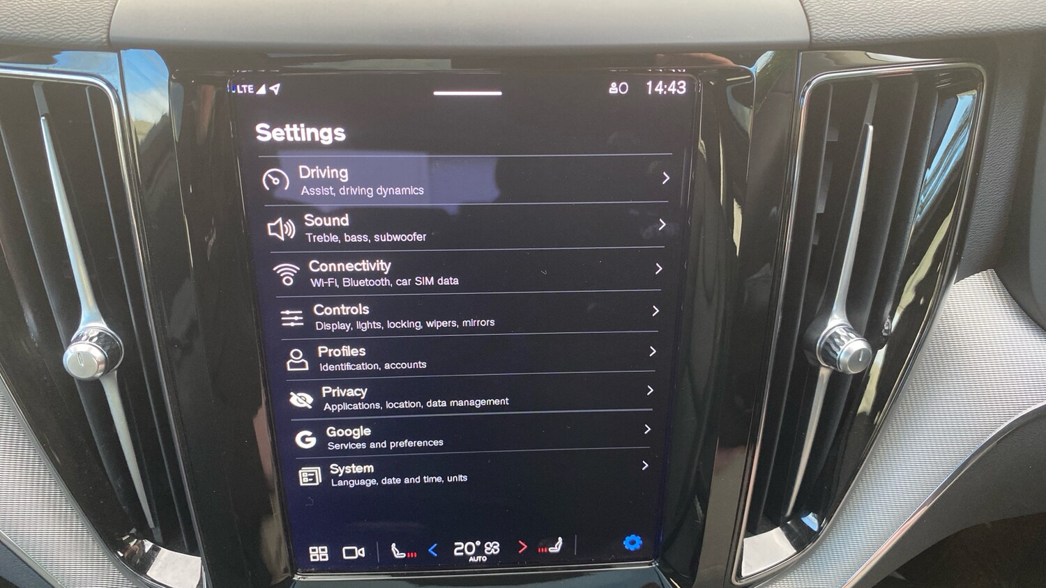 Used Volvo XC60 2022 for sale - 77168437: Photo 17