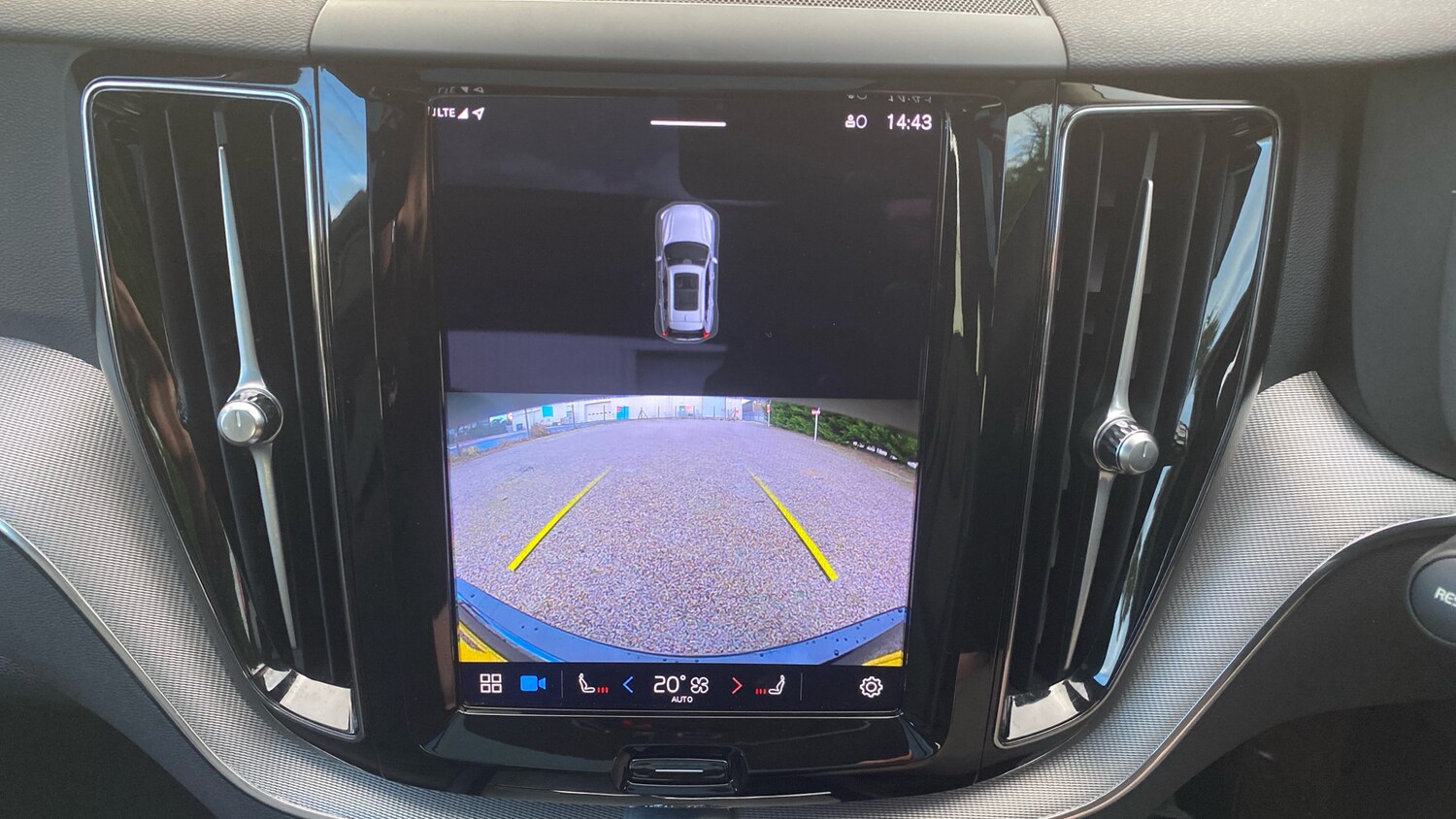 Used Volvo XC60 2022 for sale - 77168437: Photo 19