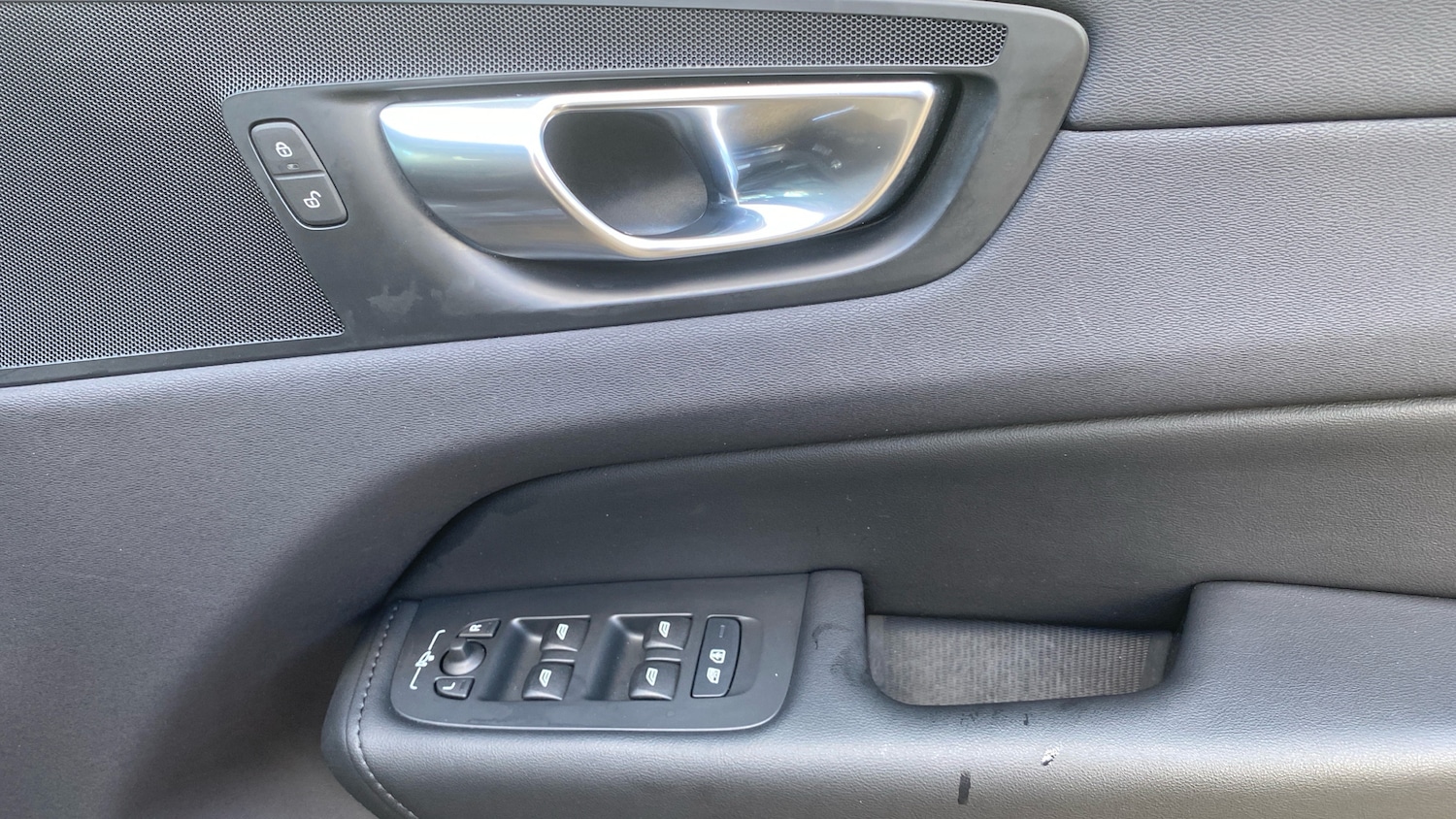 Used Volvo XC60 2022 for sale - 77168437: Photo 29