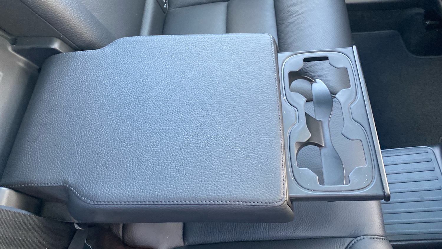 Used Volvo XC60 2022 for sale - 77168437: Photo 34