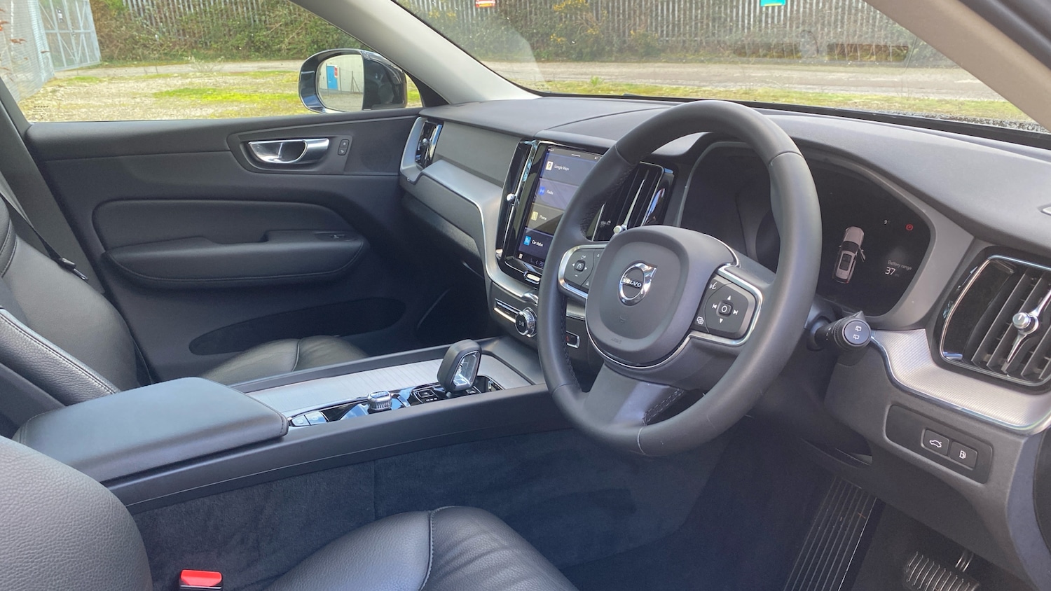 Used Volvo XC60 2022 for sale - 77168437: Photo 4