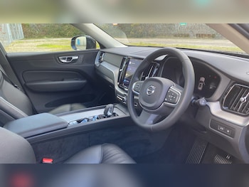 Used Volvo XC60 2022 for sale - 77168437: Photo