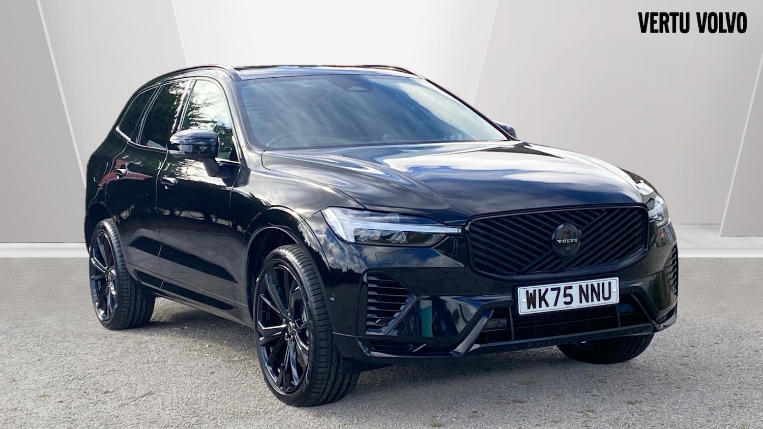 Used Volvo XC60 2025 for sale - 76653289: Photo 1
