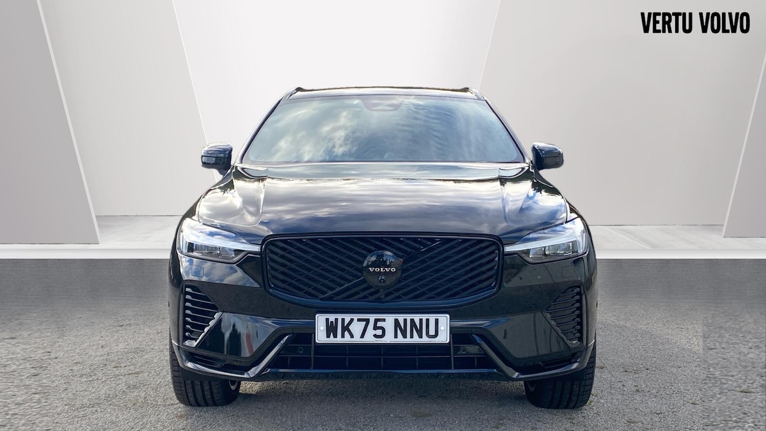 Used Volvo XC60 2025 for sale - 76653289: Photo 12