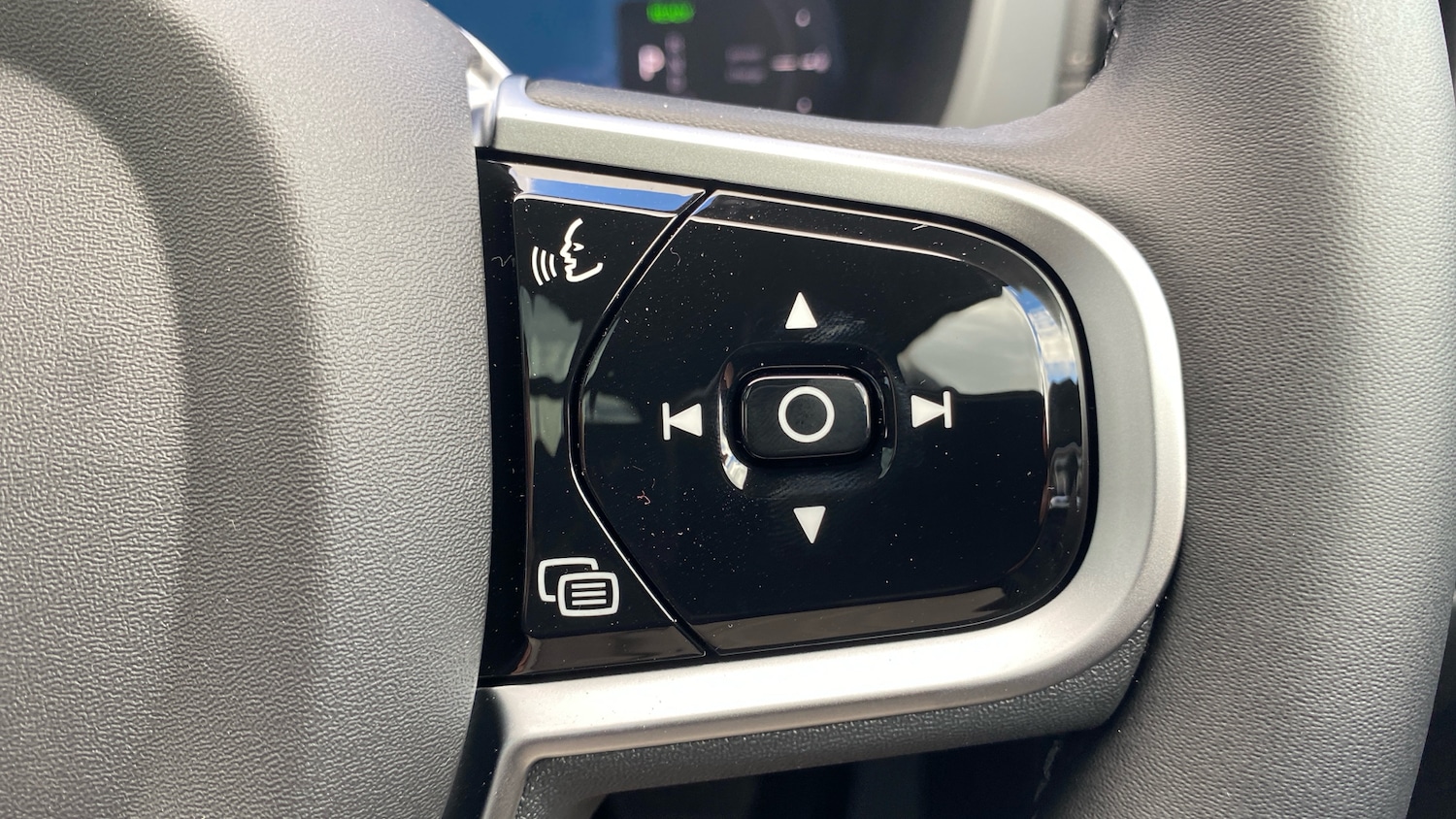 Used Volvo XC60 2025 for sale - 76653289: Photo 19